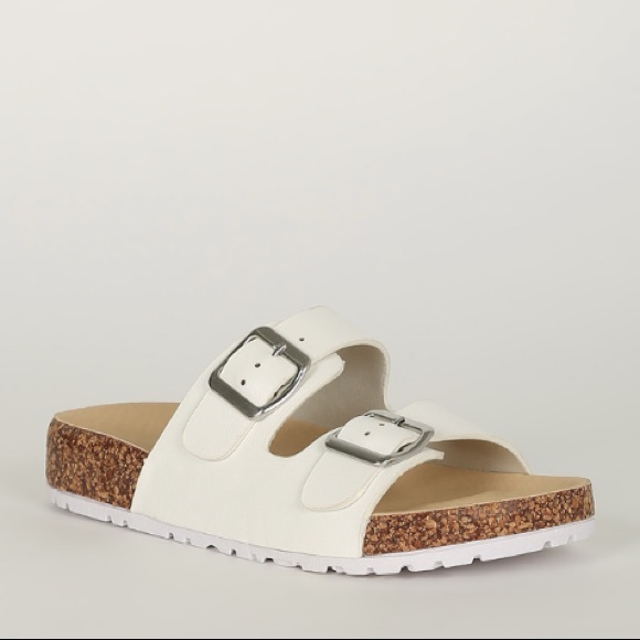 CHARLOTTE RUSSE WHITE CORK BUCKLE SANDALS - Picture 4 of 7